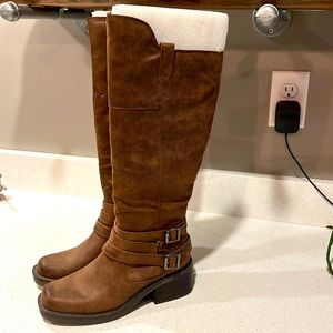 Women’s heeled riding boot
